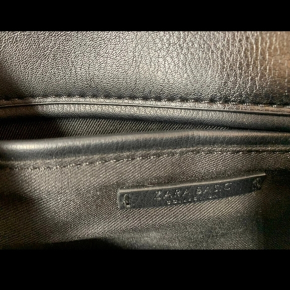 Zara Black and Gold Envelope Clutch Leather - Picture 4 of 10